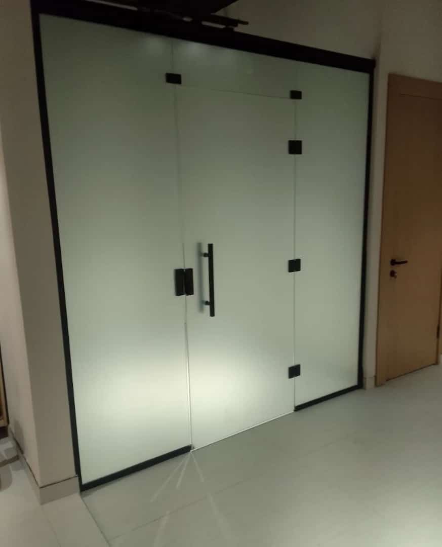 زجاج سيكوريت في الرياض