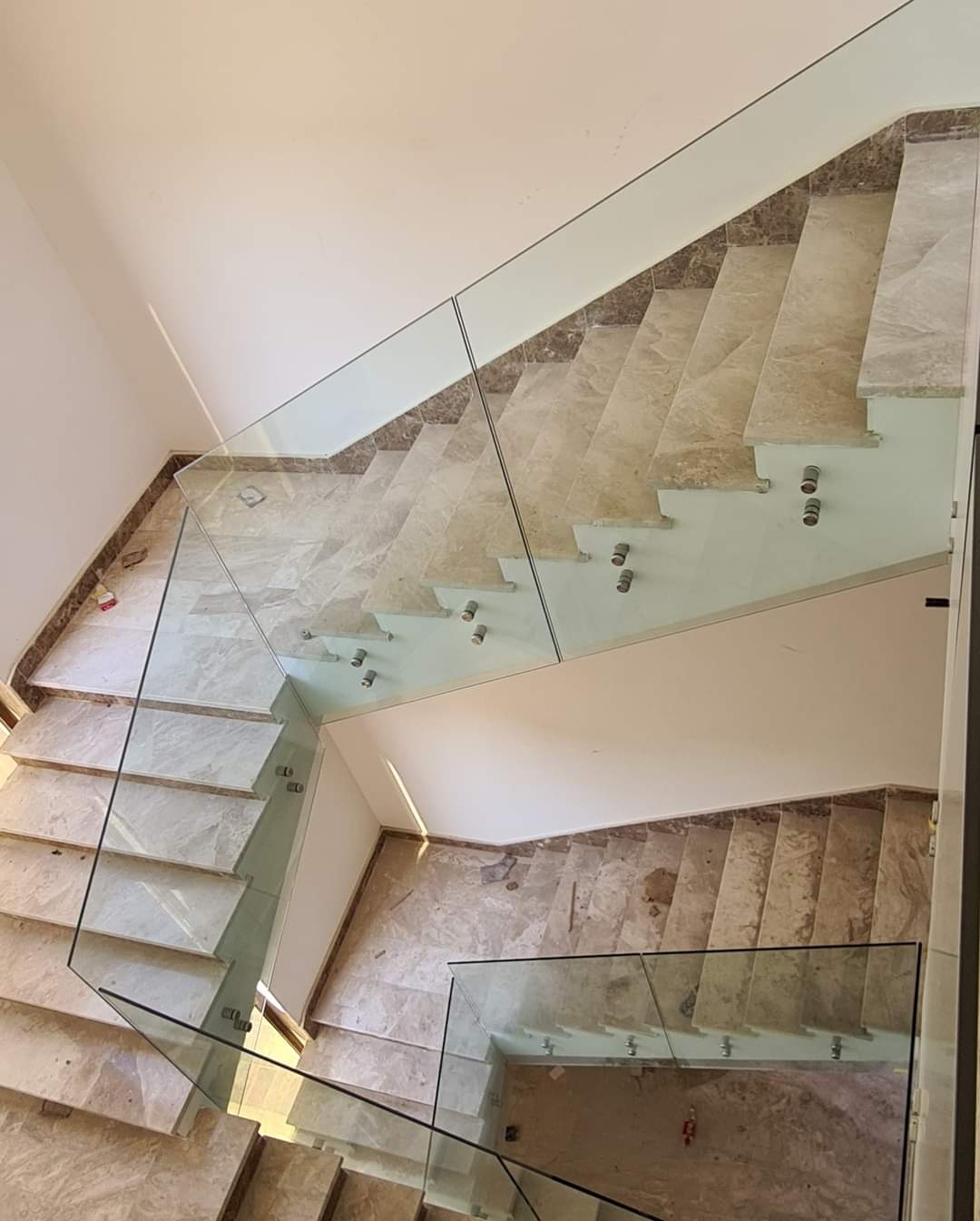 زجاج سيكوريت في الرياض